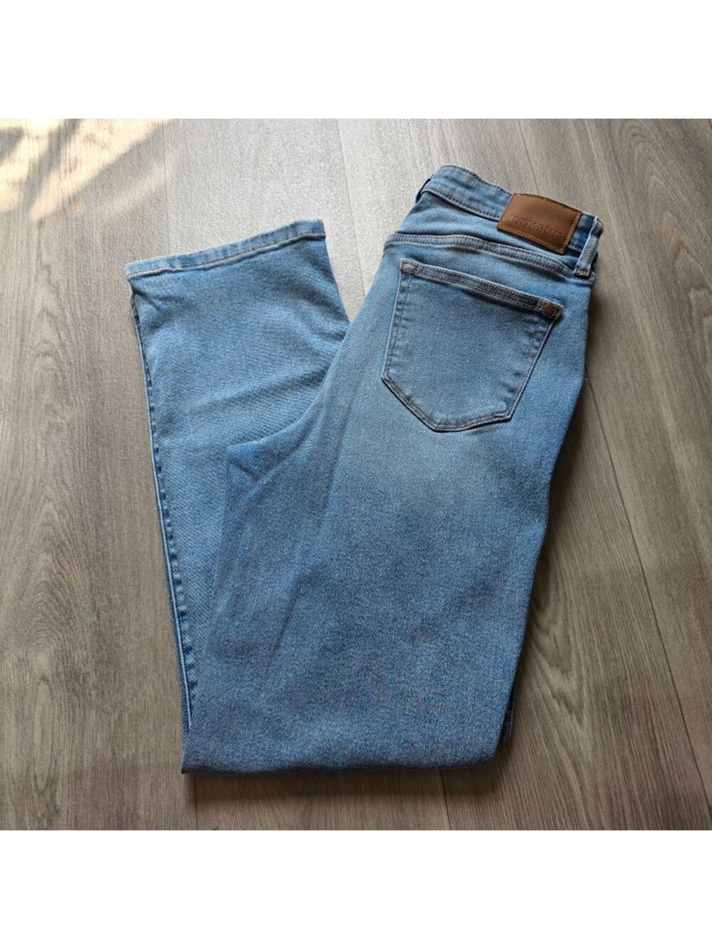Judy Blue Light Wash Vintage Straight Leg Jeans Size 9/29